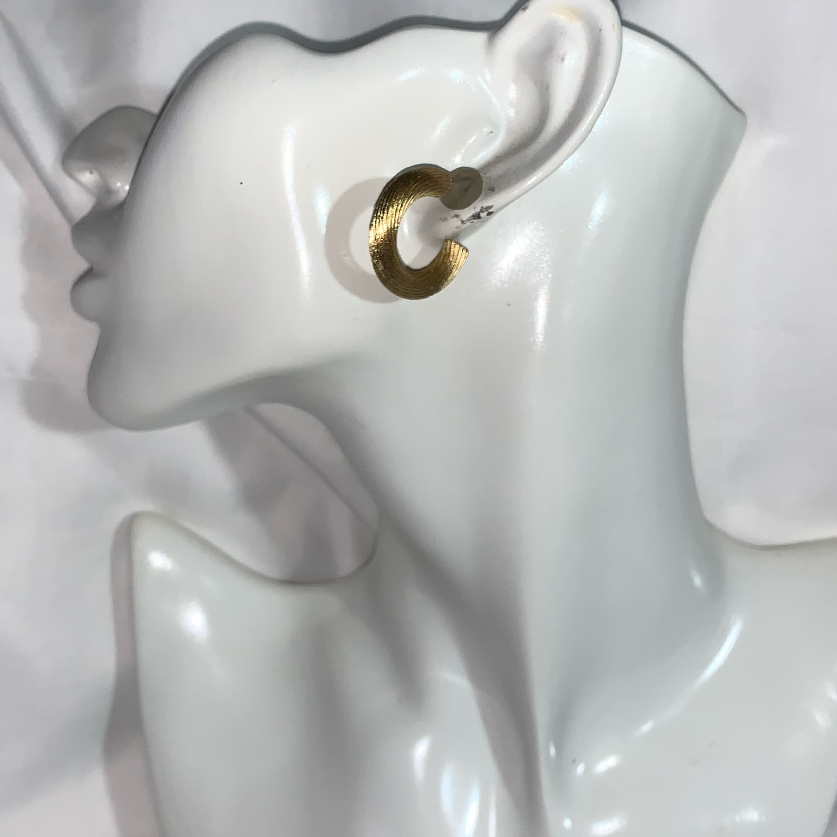 CHRISTIAN DIOR solid wire cable EARRINGS - Image 4