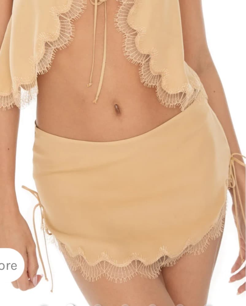Elegant Lace-Trimmed Skirt - Image 2