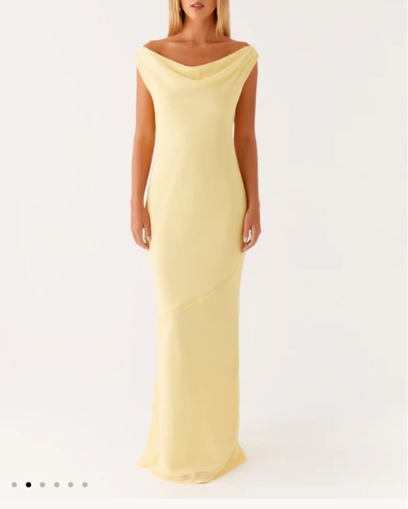 Elegant Yellow Maxi Dress - Image 2