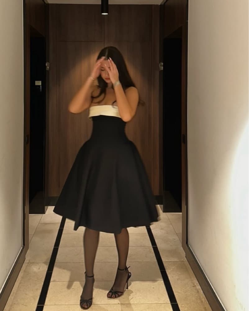 Mirror Palais Strapless Opera Lady Dress - Image 4