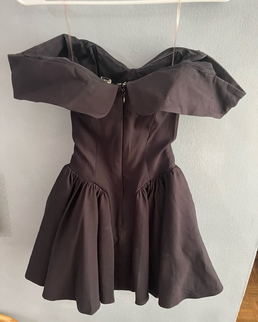 House of CB 'Elida' off shoulder dress - Image 4