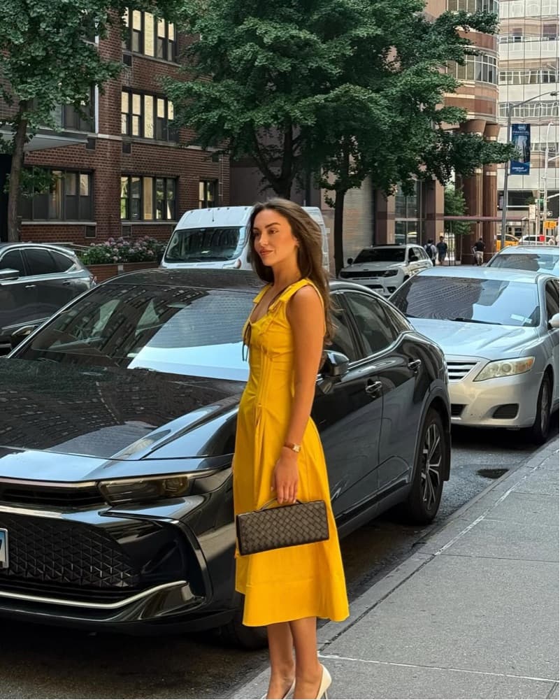 Vintage Oscar De La Renta Dress - Image 2