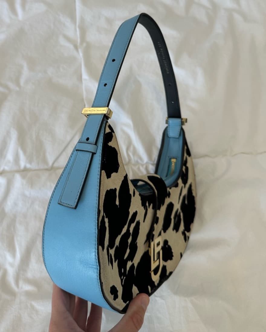 les petits joueurs cow print bag - Image 3