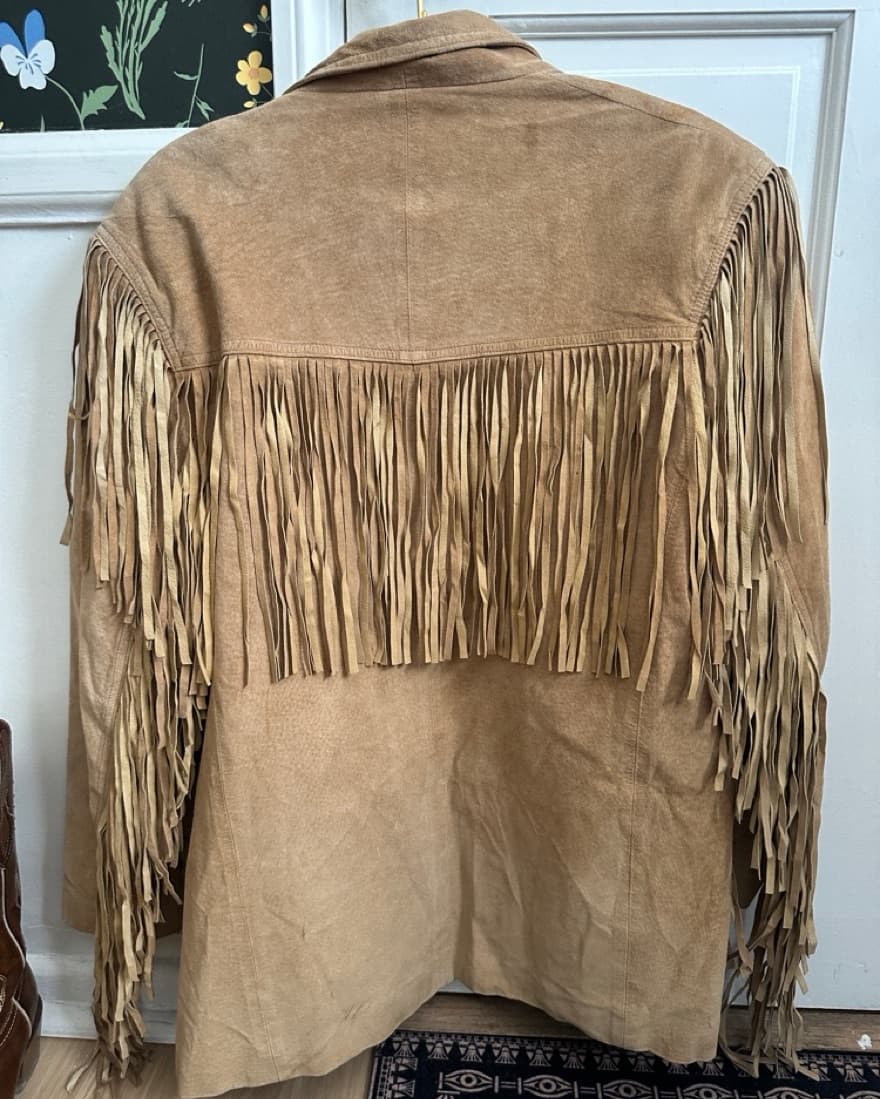 Fringed Boho Chic Suede Jacket - Image 4