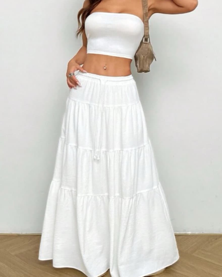 Chic White Tiered Maxi Skirt Outfit - Image 1