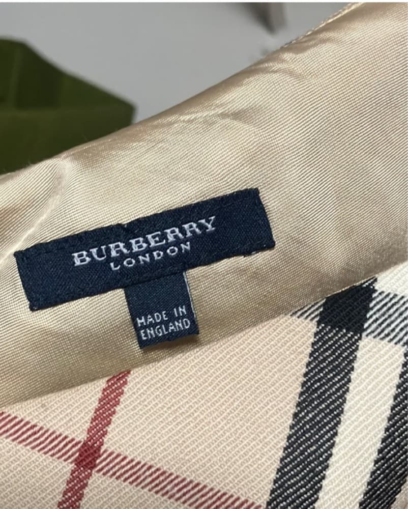 Burberry Vintage Skirt - Image 2