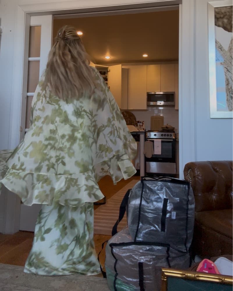 Redondo Green Cape Dress - Image 4
