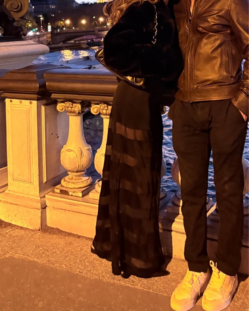 Sleek Black Maxi Skirt - Image 2