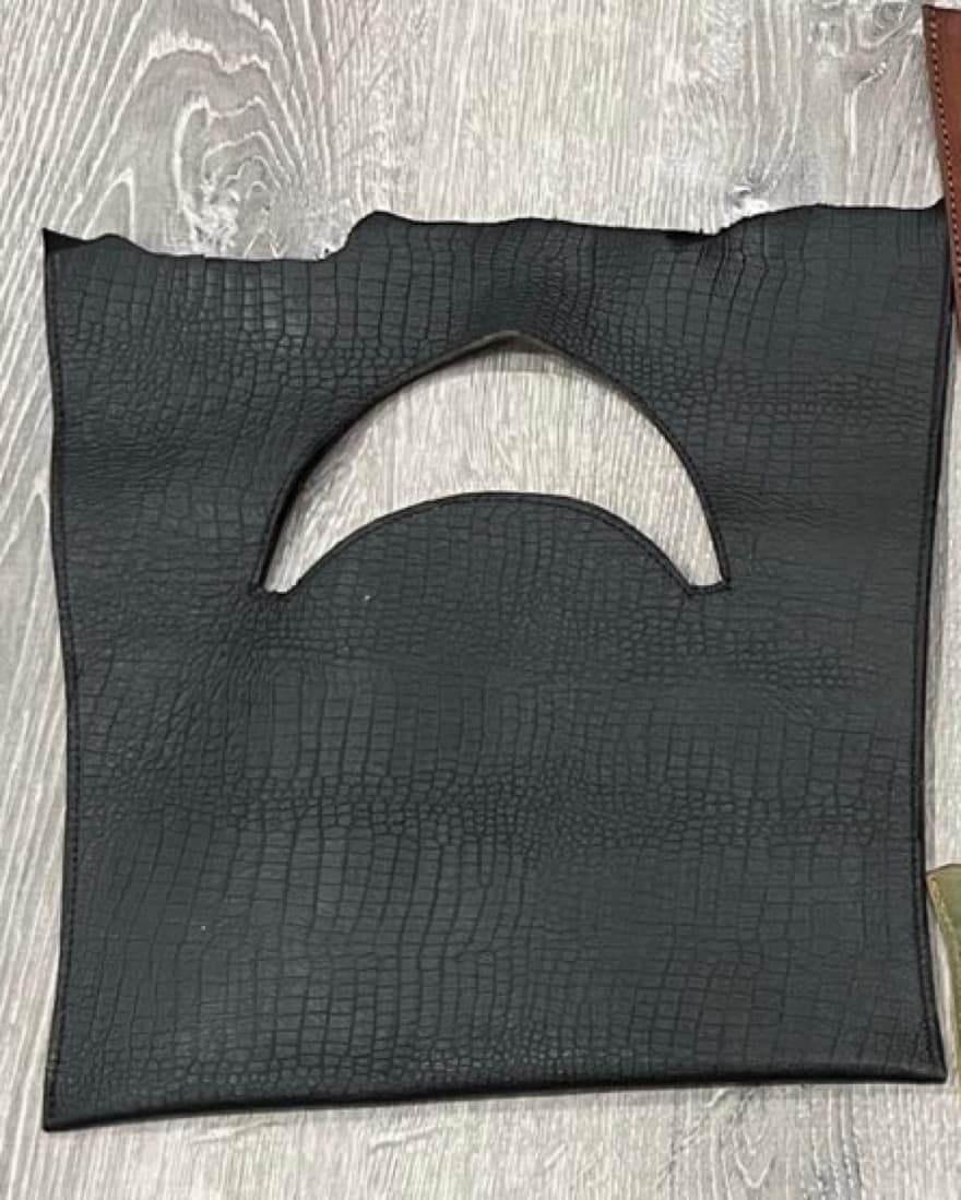 Leather Hand bags - Image 1