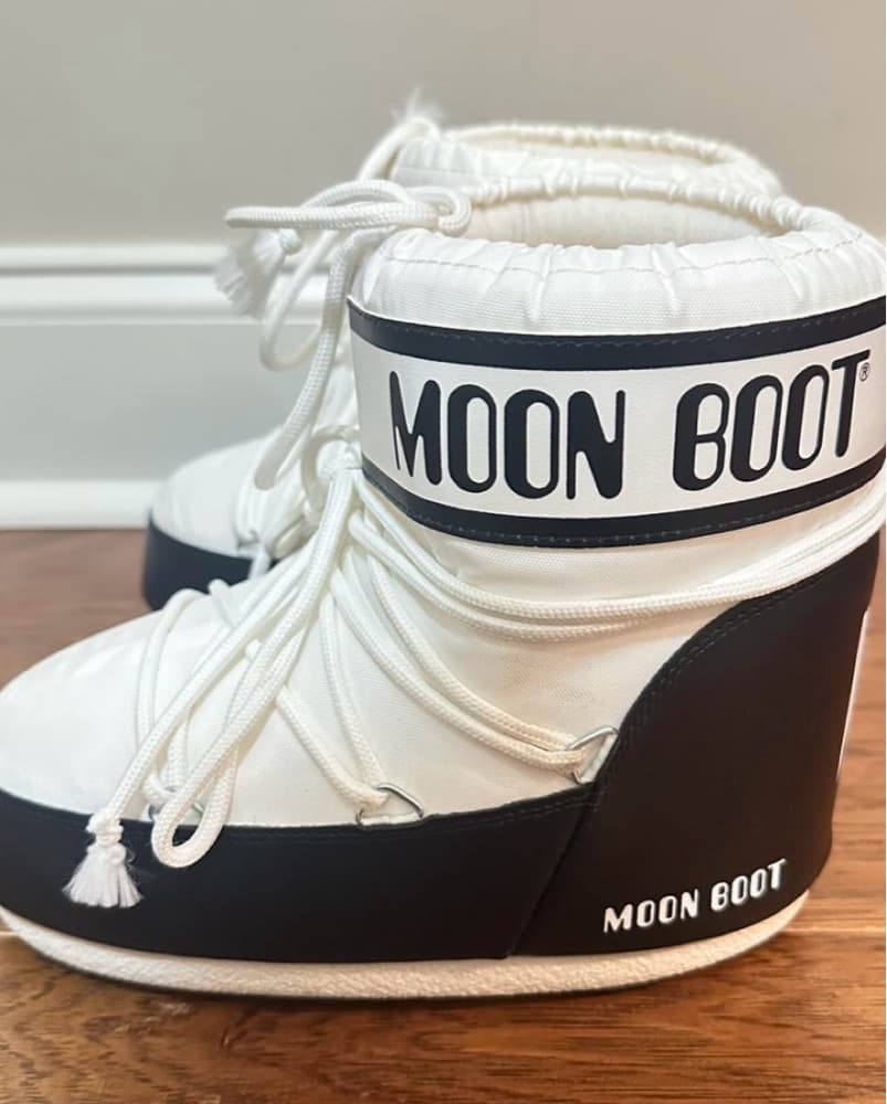 Moon Boots 39/41 - Image 1