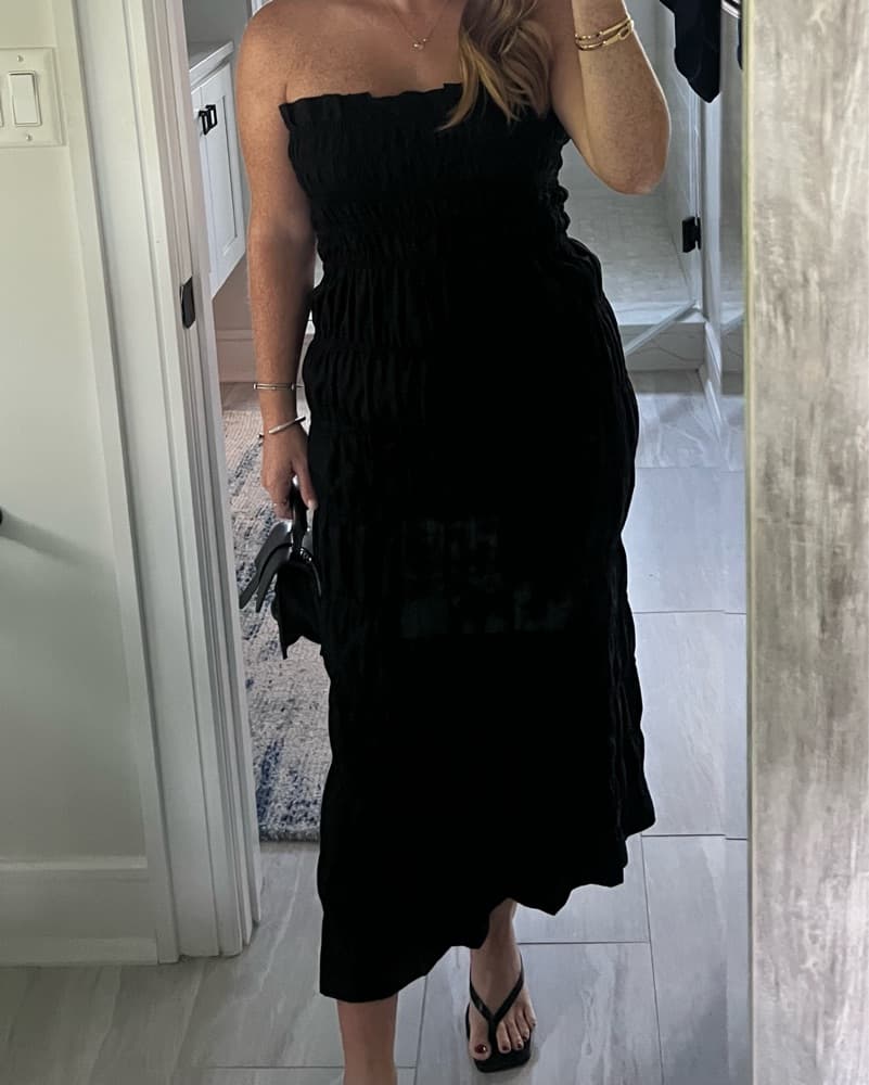 Elegant Ruched Black Midi Dress - Image 2