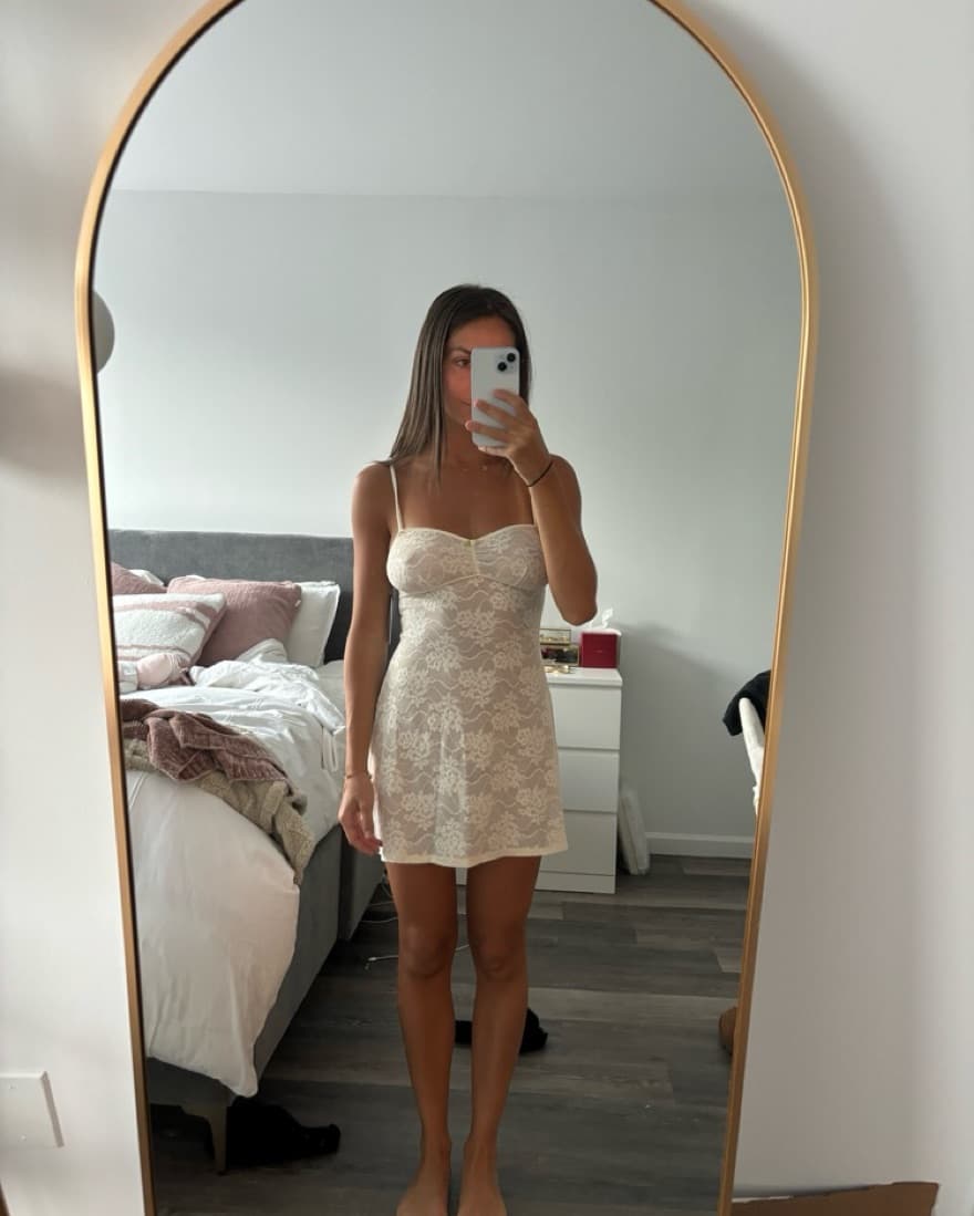 LACE ROSETTE MINI DRESS - Image 2