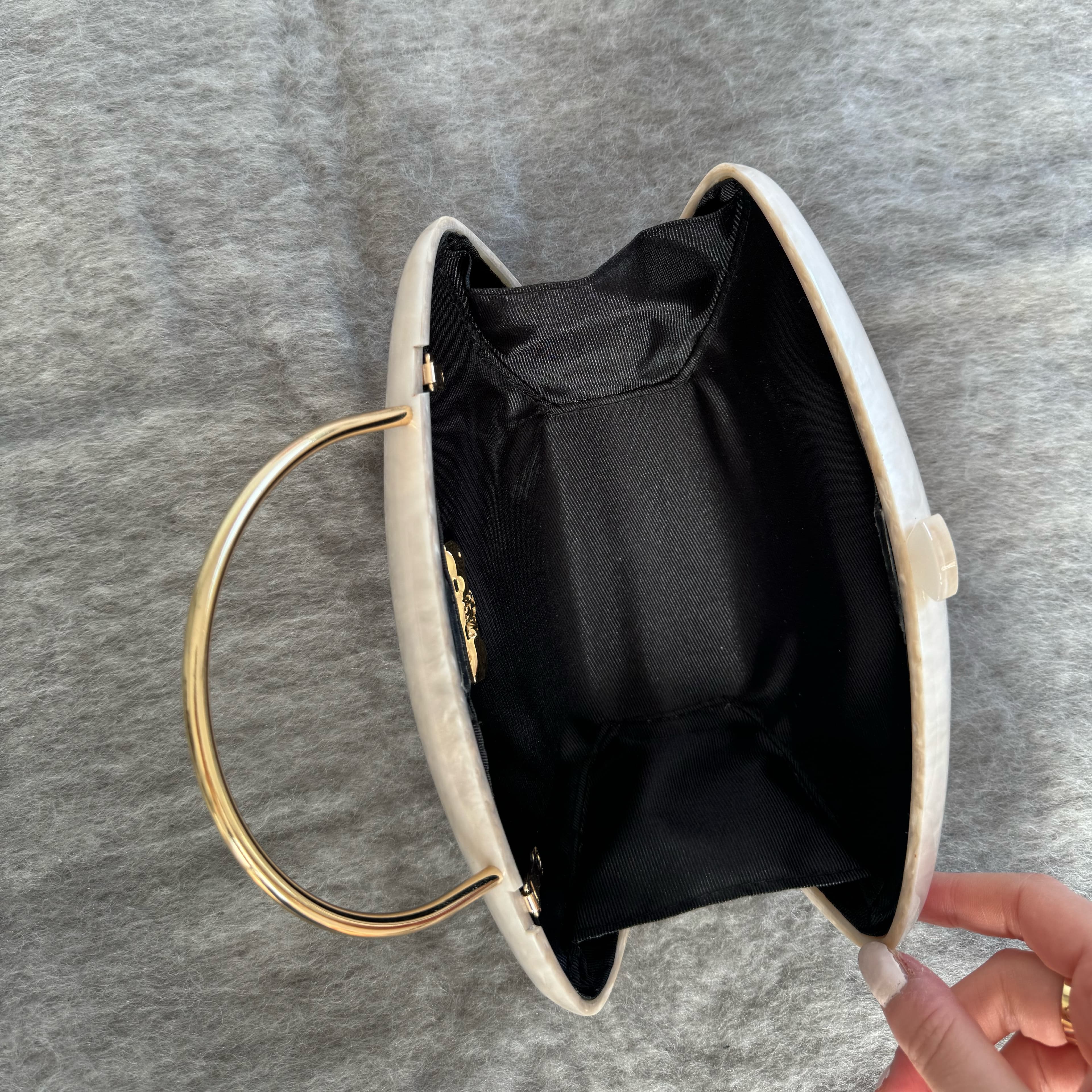 Pearl Clutch  - Image 2