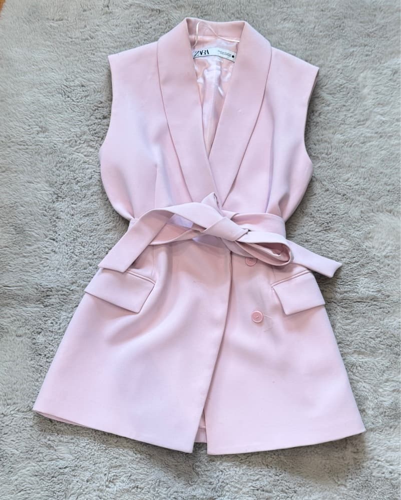 Chic Blush Pink Sleeveless Blazer Dress - Image 4