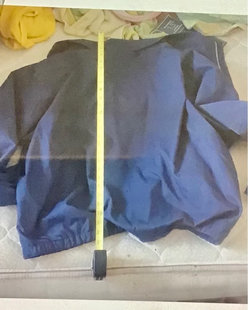 Navy Blue and Black Wind-Resistant Jacket - Image 6