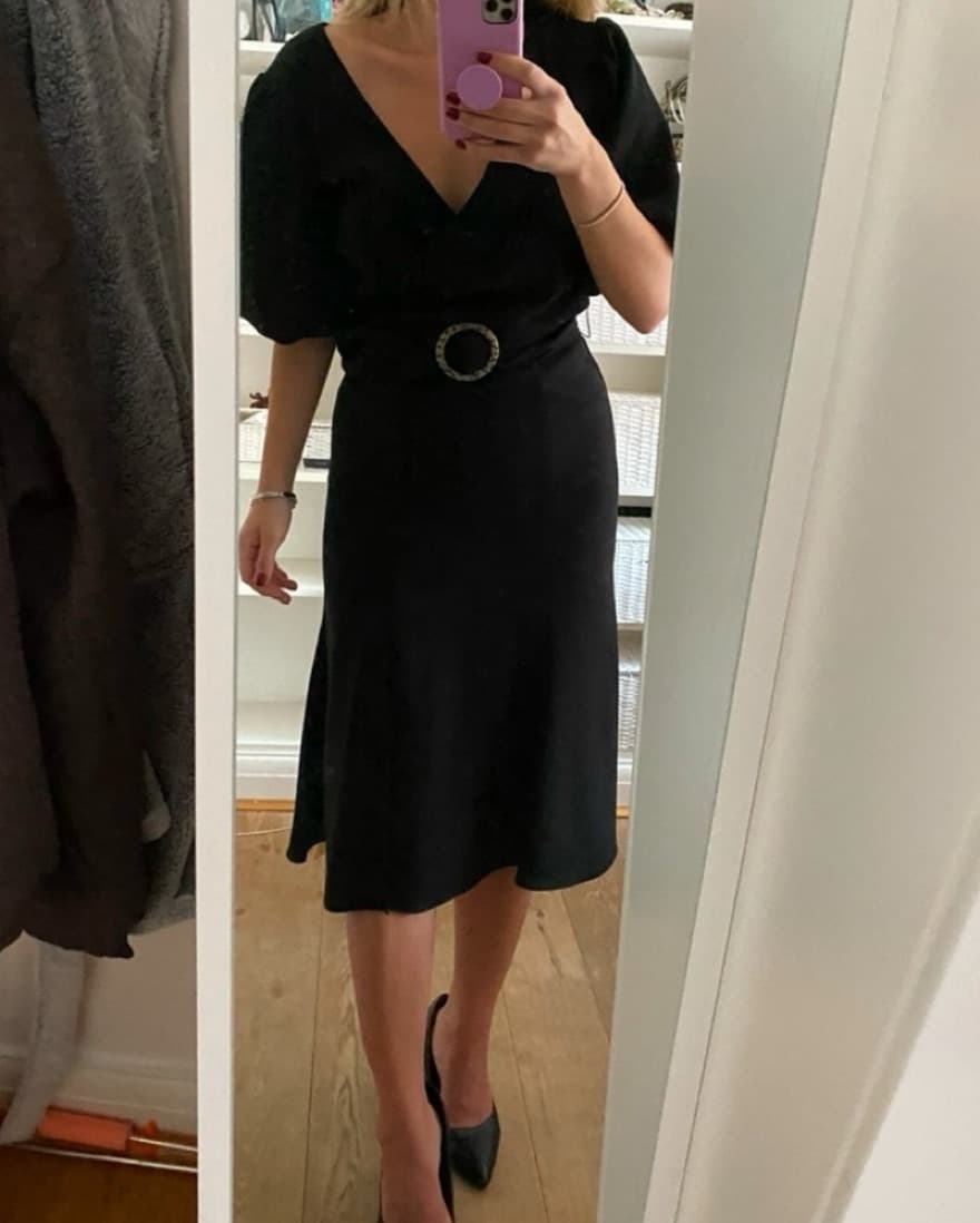 Shoshanna Elegant Black Midi Dress - Image 1