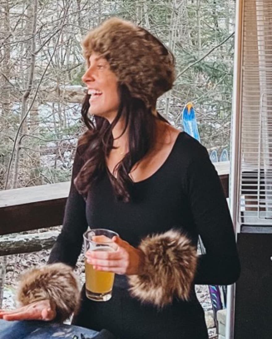 Apres Ski Fur Headband & Wrist Cuffs - Image 1