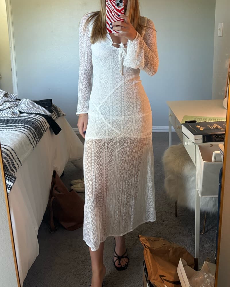 Elegant Lace Maxi Dress - Image 2