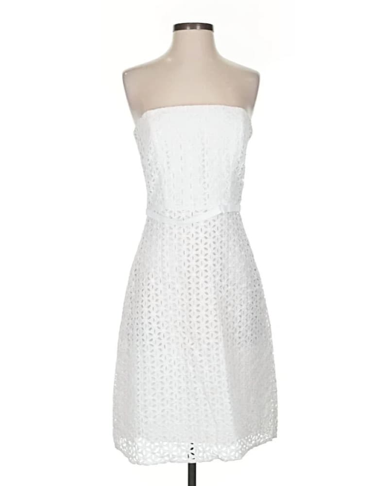 Elegant White Lace Dress - Image 1