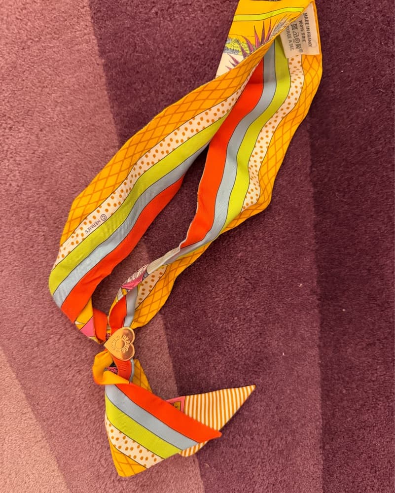 Silk Hermes Twilly With Heart Scarf Ring - Image 4