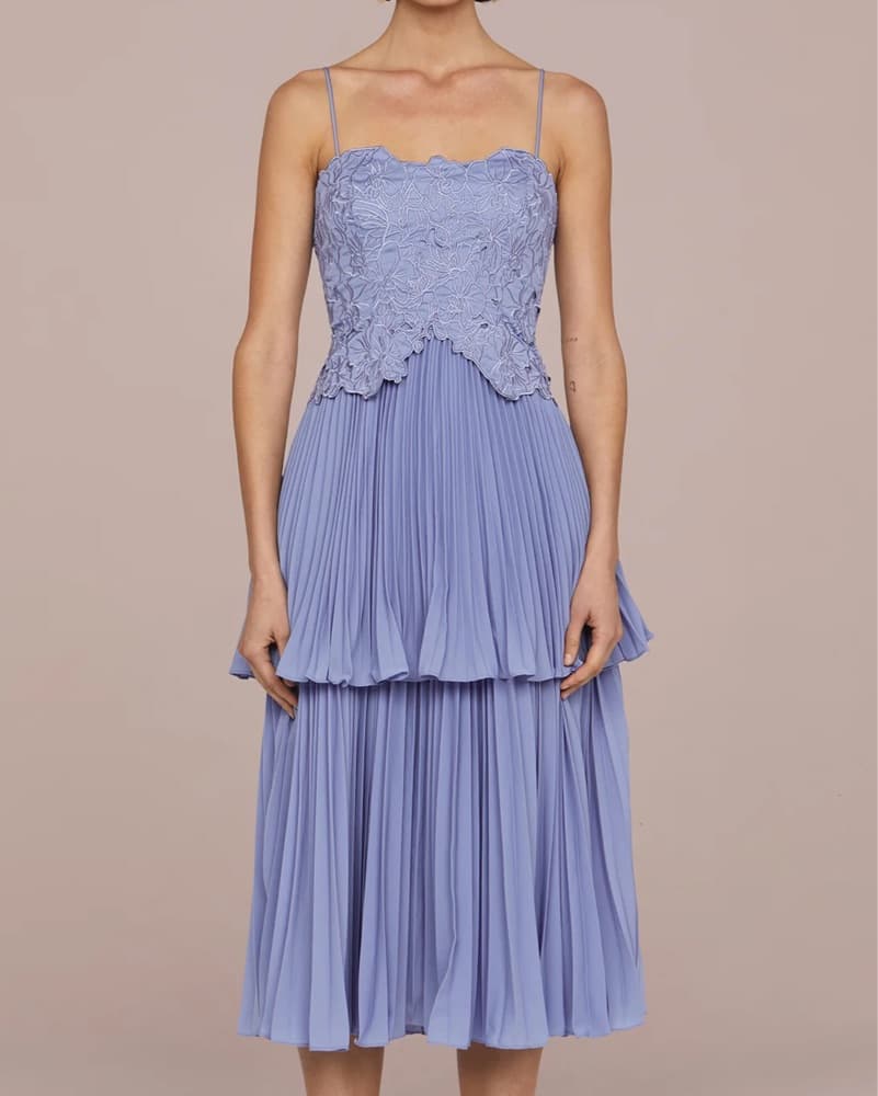 Elegant Lilac Pleated Midi Dress - Image 1