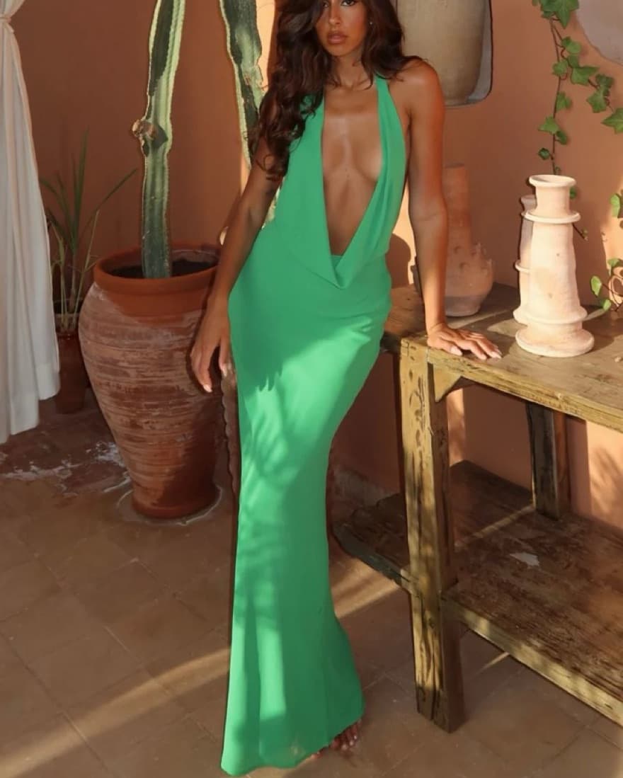 Emerald Green Halter Maxi Dress - Image 3