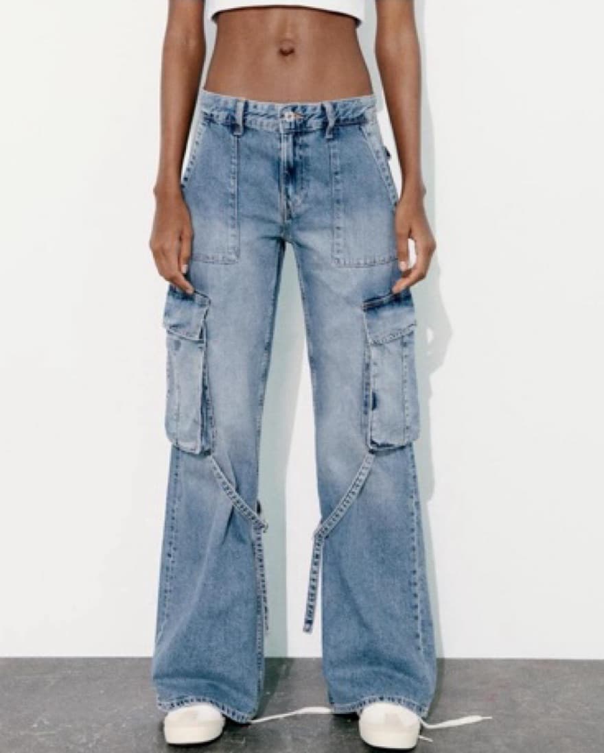 Low Rise Zara Cargo Jeans - Image 1