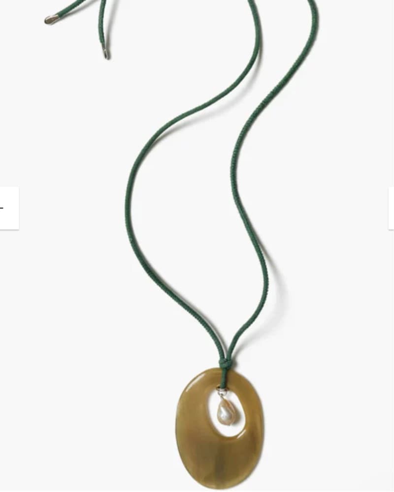 Elegant Pendant Necklace - Image 1