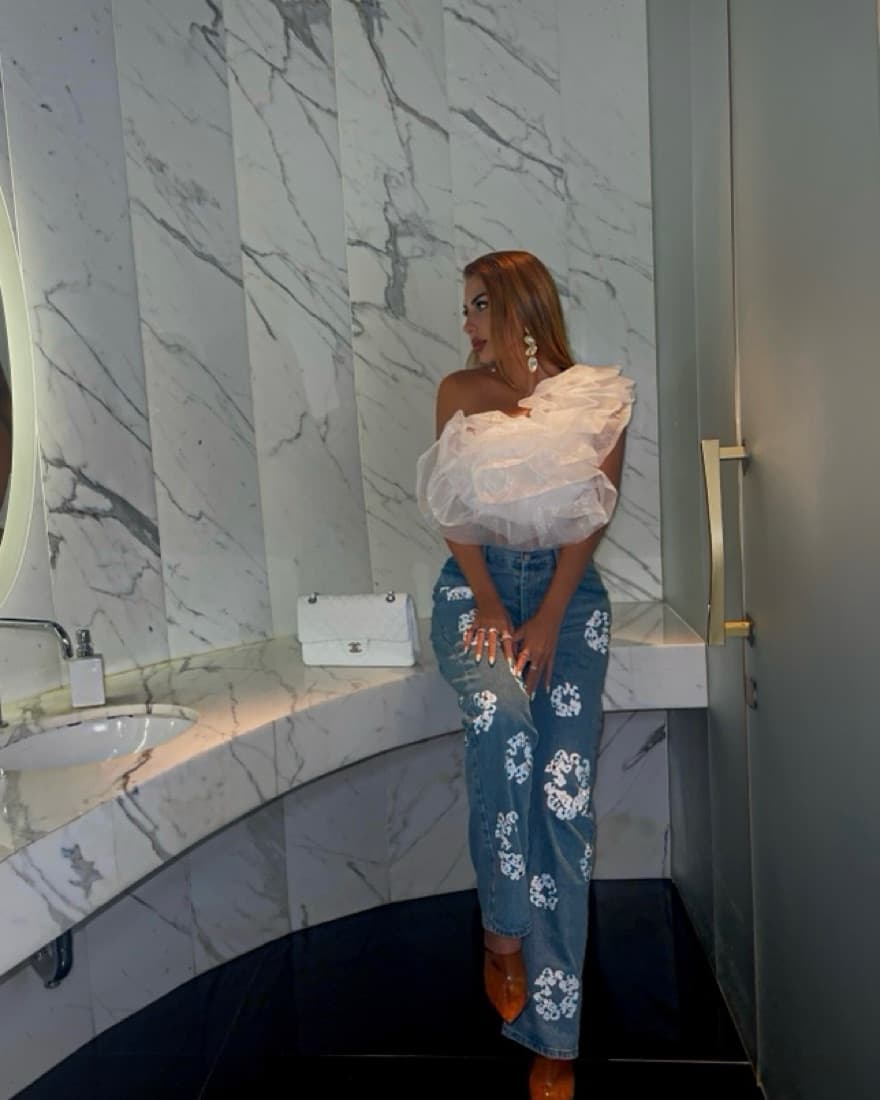 Elegant Ruffled One-Shoulder Top - Image 1