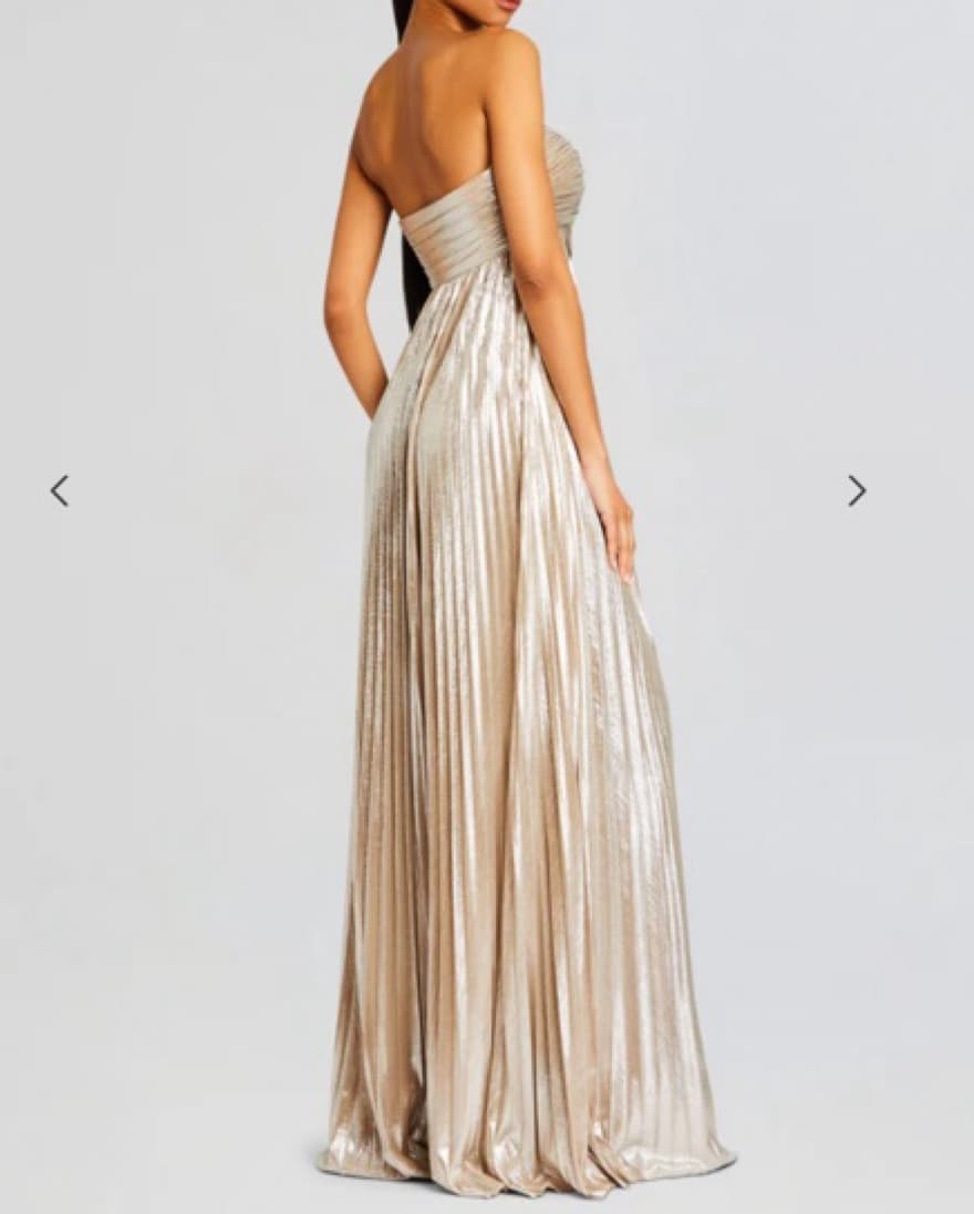 Retrofête Zoa Dress in Champagne - Image 2