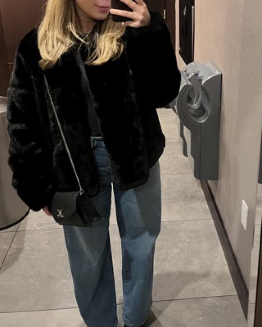 Faux Fur Jacket  - Image 4