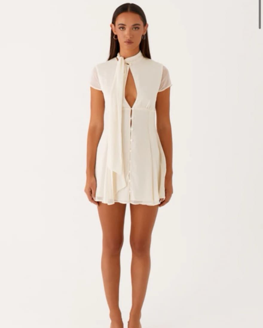 Elegant Tie-Front Dress - Image 6