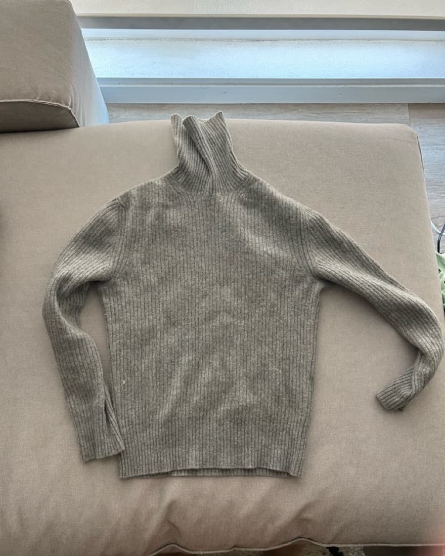 Tom Ford Vintage Cashmere Gray Sweater - Image 3