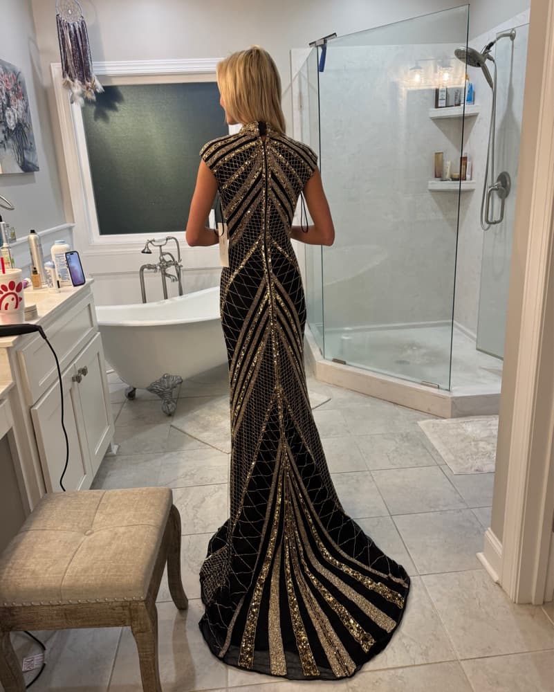 Ashley Lauren 1624 Beaded Prom Dress - Image 5