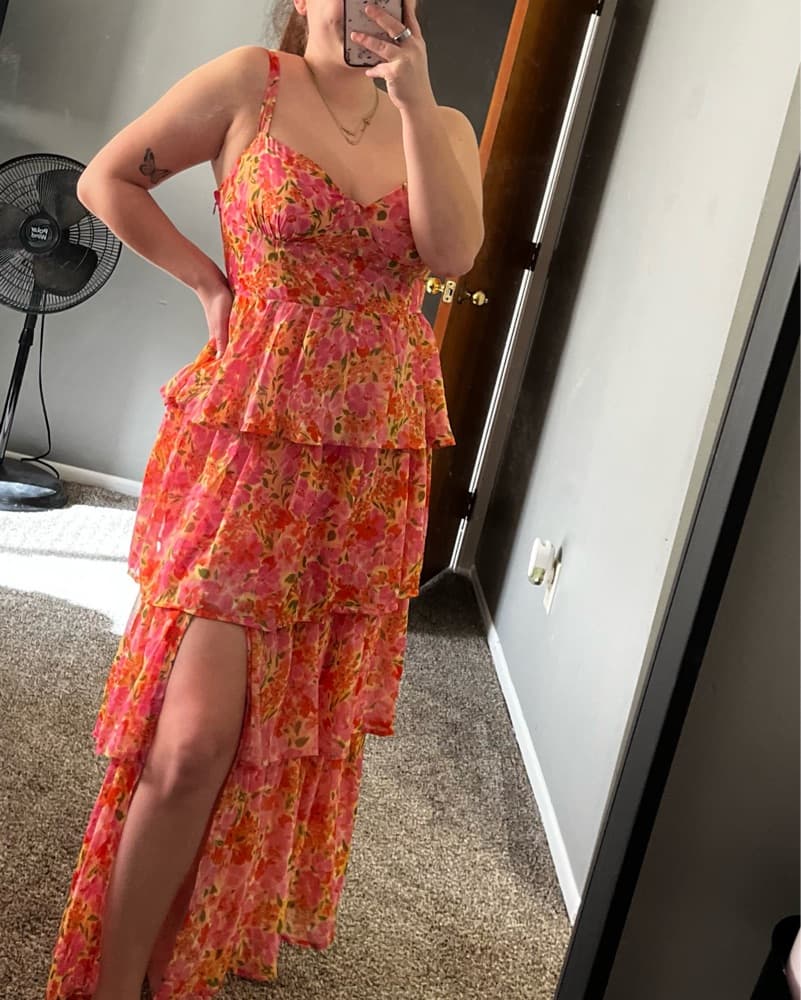 Vibrant Floral Tiered Maxi Dress - Image 3
