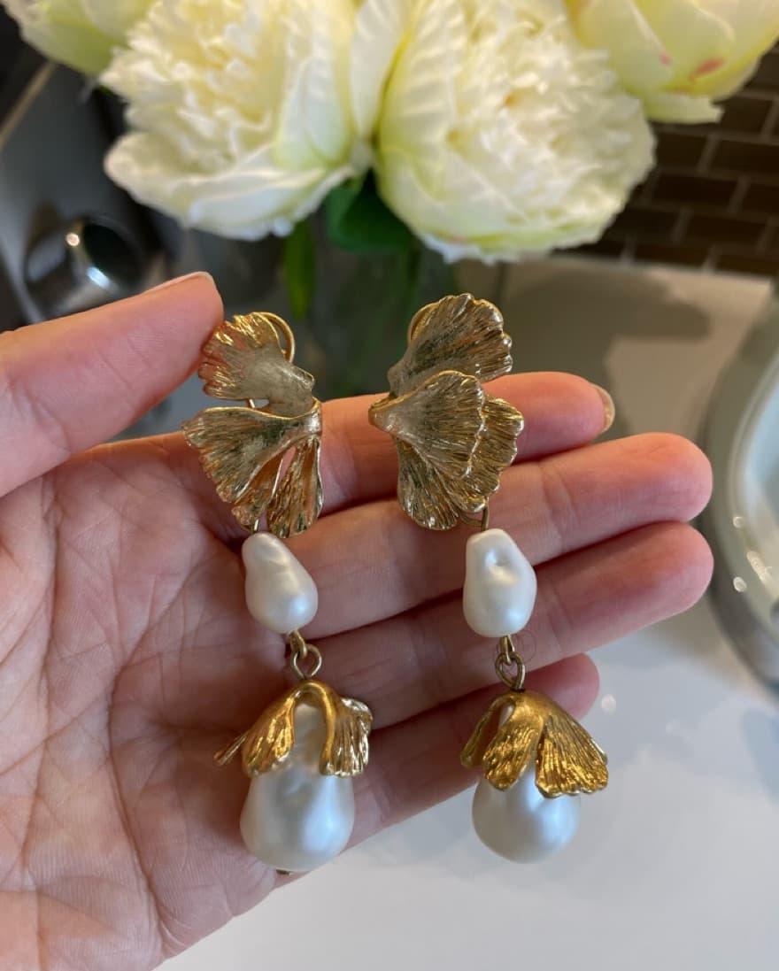 Earrings (Gold / Pearl Drop) - Image 2