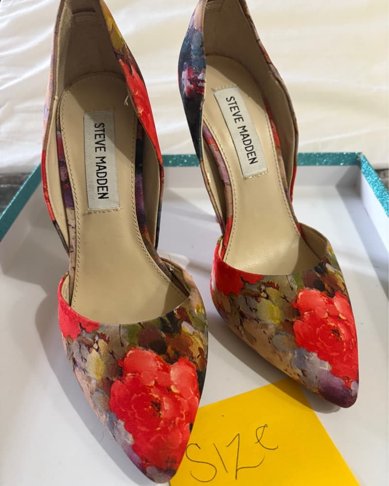 Steve Madden Floral Pointed Toe Heels - Image 1