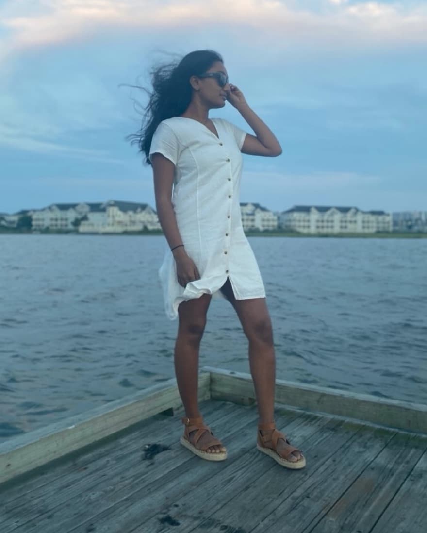 White Linen Dress Size 8 - Image 1