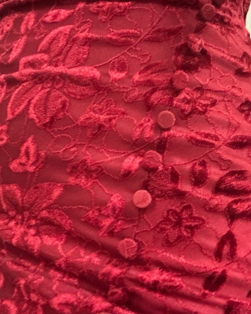 Stunning Red Lace Formal Gown - Image 2