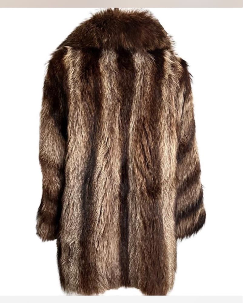 VINTAGE Authentic Brown Fur Coat - Image 4