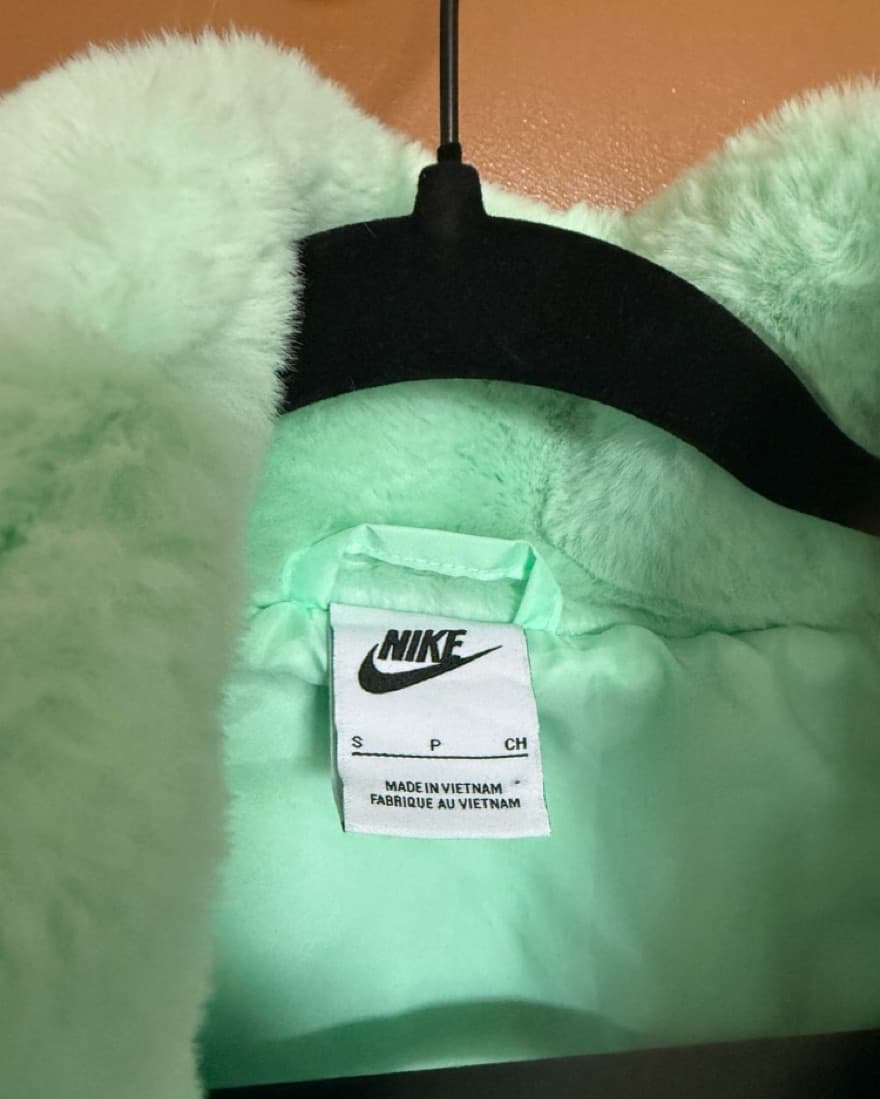 Cropped Nike jacket - Image 3