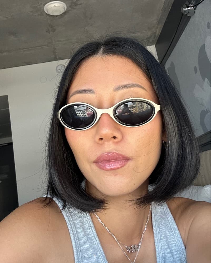 Vintage silver rim black oval sunglasses - Image 1