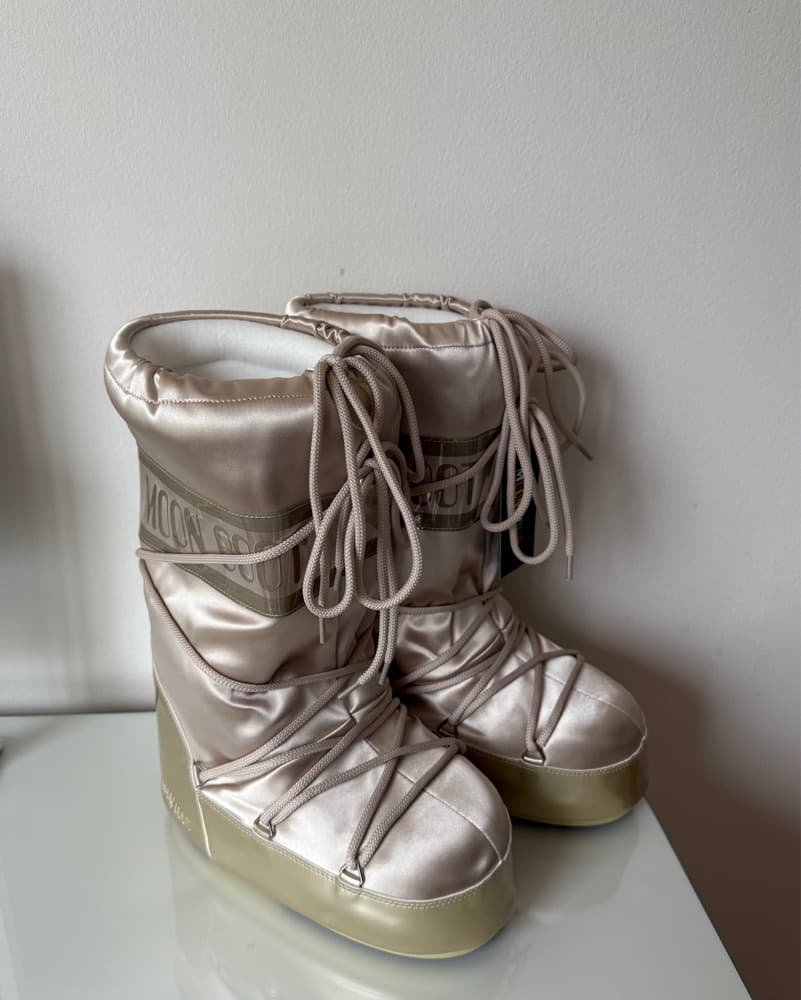 Gold Moon Boots - Image 1