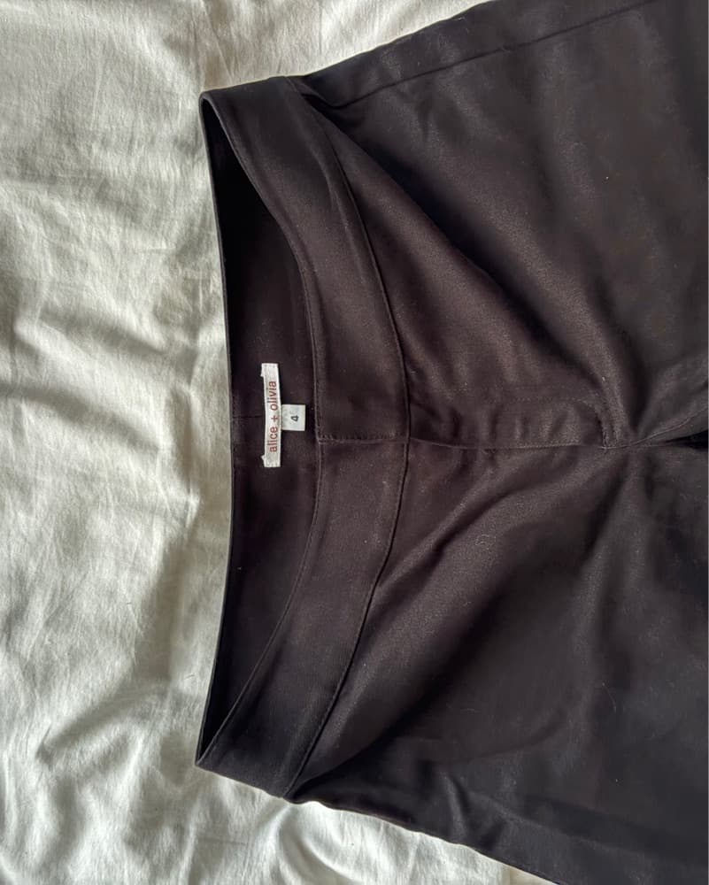 alice and olivia low rise flare pants  - Image 3
