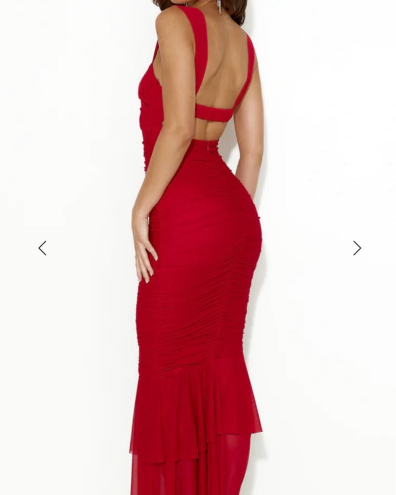 Vibrant Red Fitted Maxi Dress - Image 3