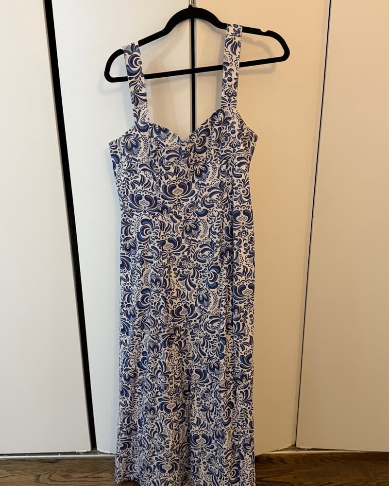 Blue Linen Floral Open Back Maxi Dress - Image 4