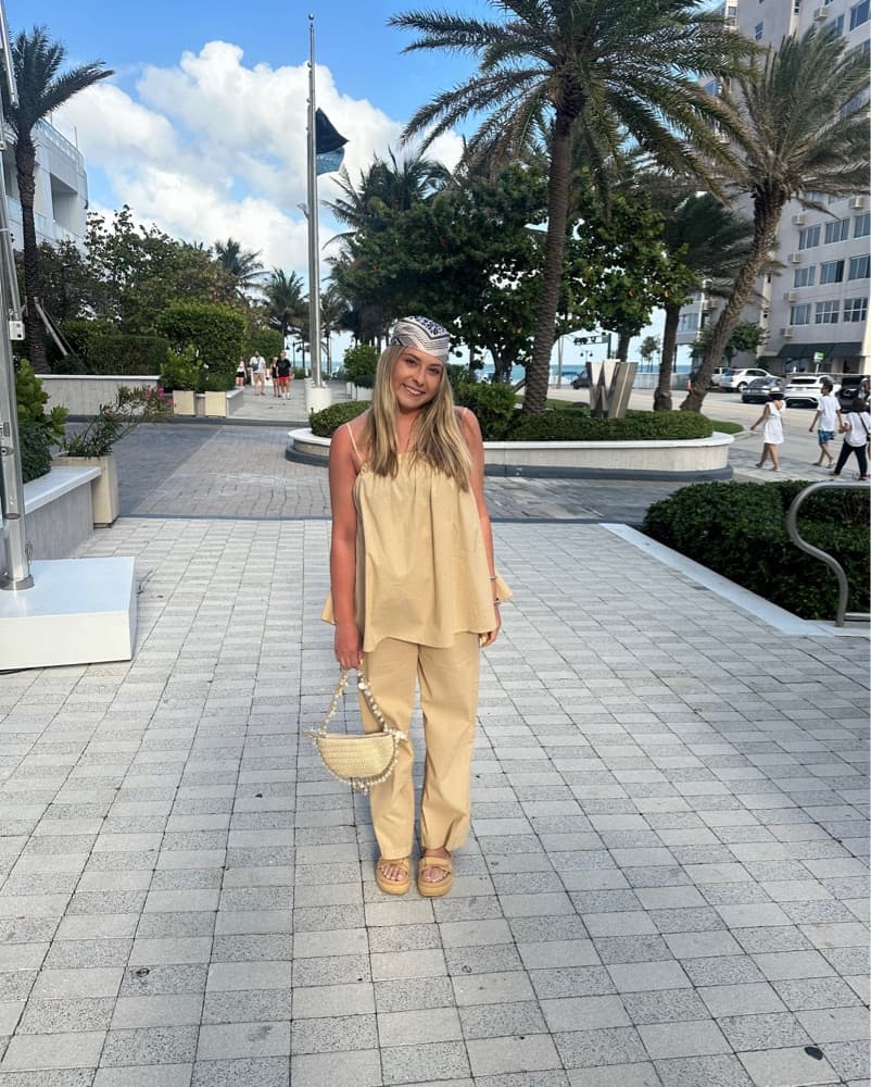 Beige Linen Set - Image 3