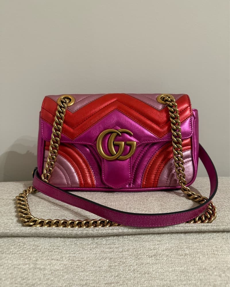 Vibrant Gucci Pink Red Crossbody Bag - Image 2