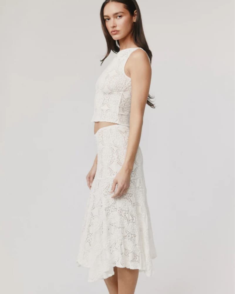 With Jéan Maeve Midi Skirt White - Image 3