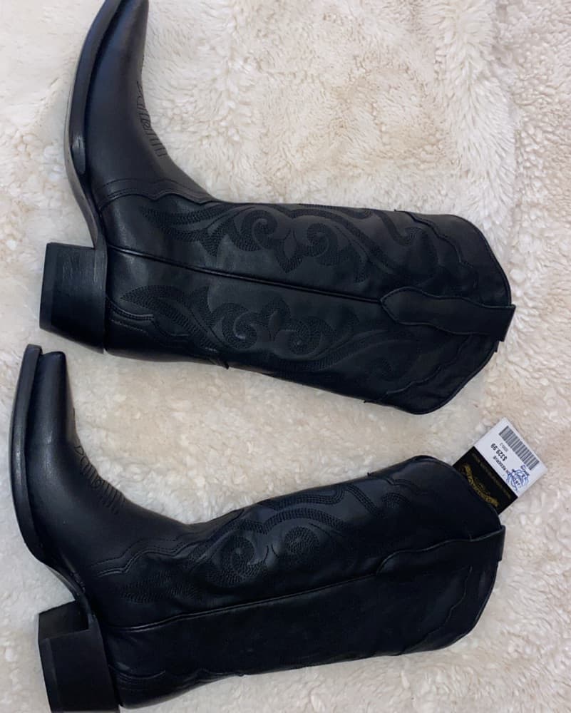 Boots - Image 3